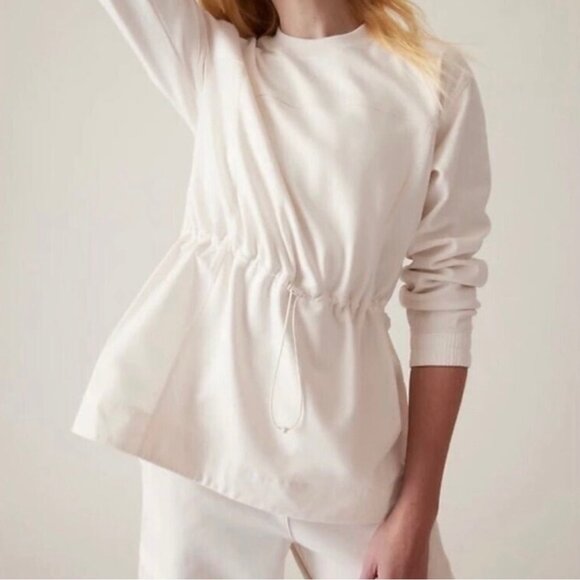 Athleta Tops - NWT Athleta Triumph Sweatshirt Size Small